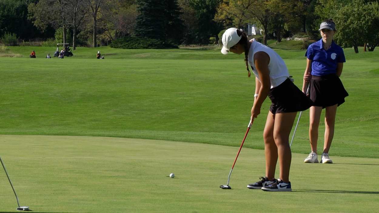 Neuqua Valley Waubonsie Valley And Benet Academy Girls Golf Punch