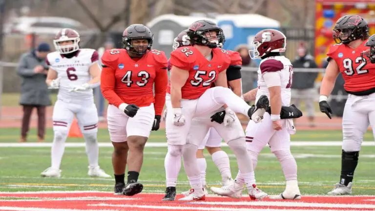 North Central College football advances to fifth consecutive semifinals as Matt Janiak celebrates a career day.