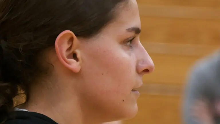 Aria Mazza focused on the girls basketball regional semifinal