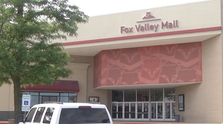 Fox Valley Mall Offers Drive-In Movies, Storytimes | NCTV17