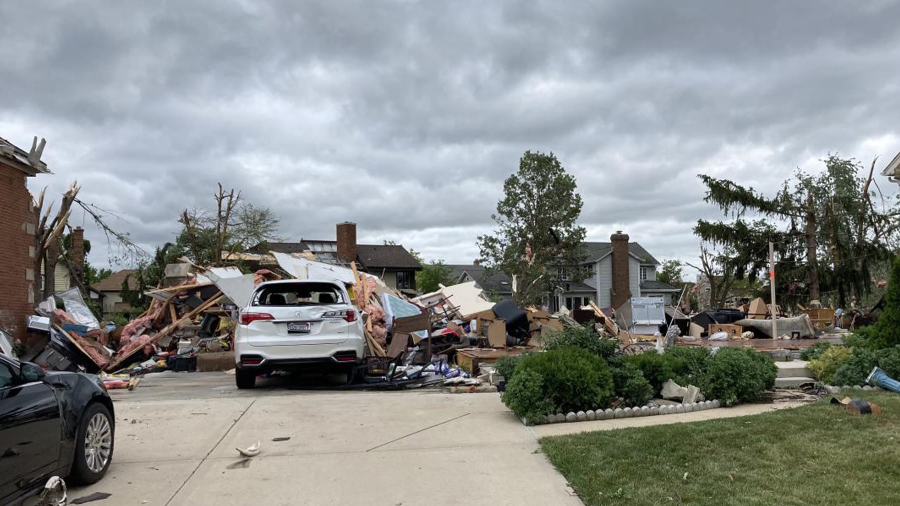 Tornado In Naperville Leaves Homes Uninhabitable, Injures Residents