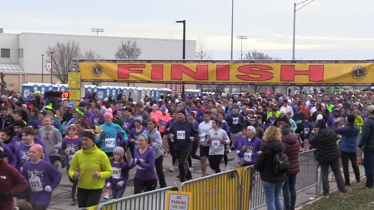 Naperville Kicks Off Thanksgiving with 25th Annual Turkey Trot 5K