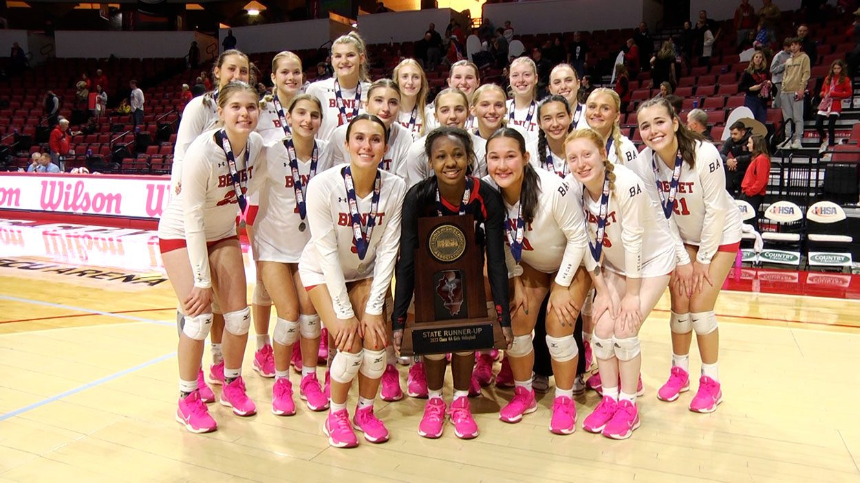 Mother McAuley volleyball captures 17th IHSA state title after a three