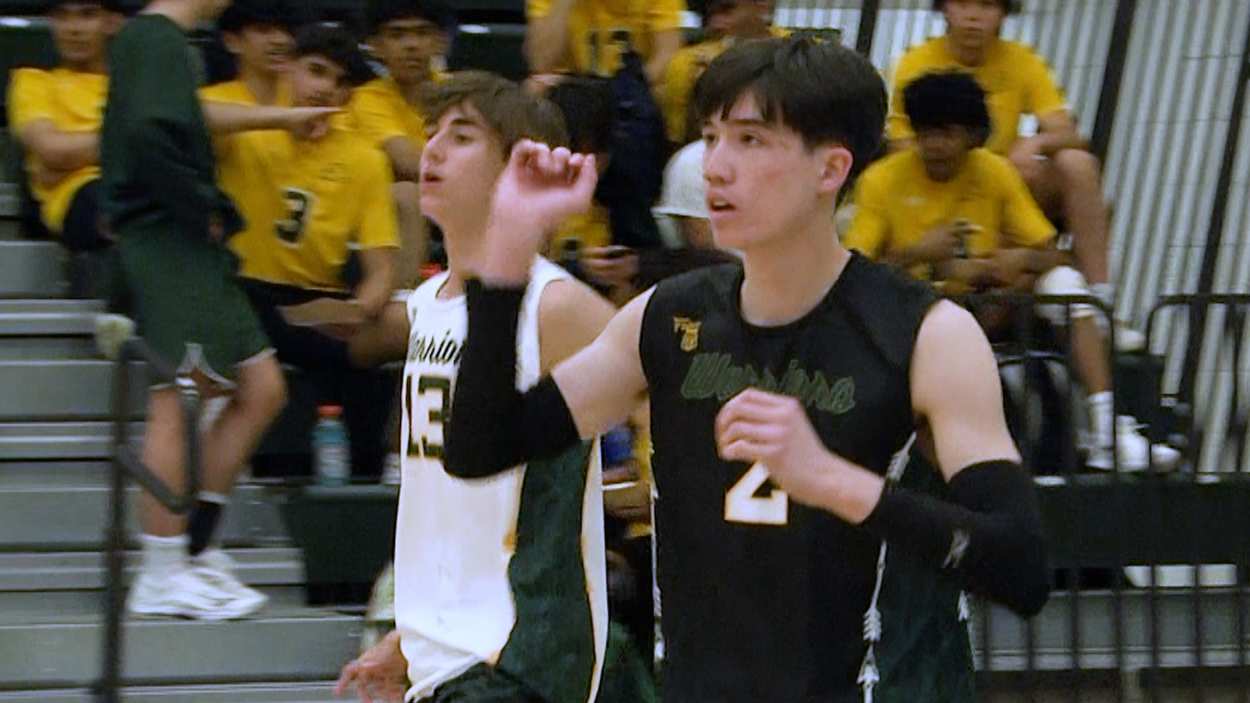 Waubonsie Valley boys volleyball beats Metea to remain unbeaten in DVC ...